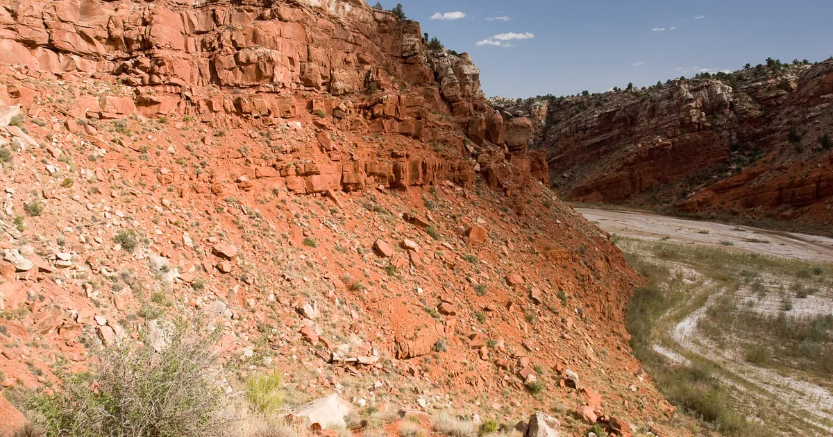 Looking down at the Paria River from the trail